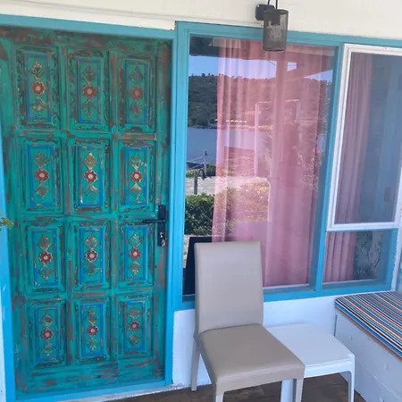 Cunda Club Sedef Island Hotel *